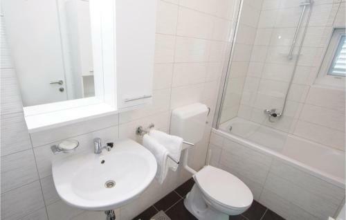 Two-bedroom Apartment In Verunic