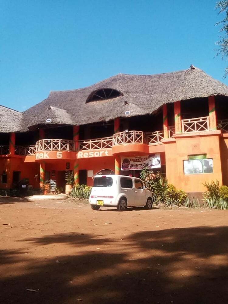 Hotel Mark5 Resort