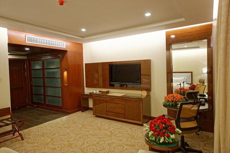 Hotel Royal Swiss Lahore
