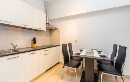 One-bedroom Apartment In Vrh