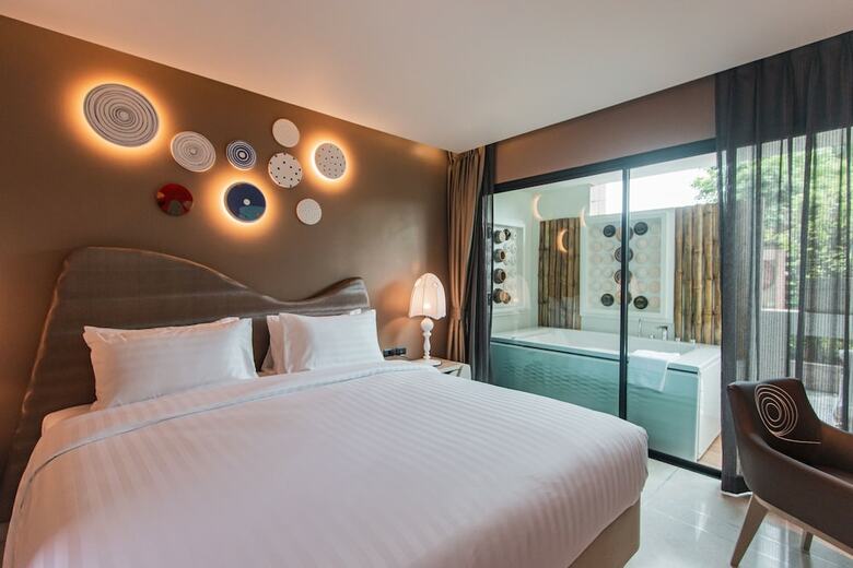 Rachabhura Hotel