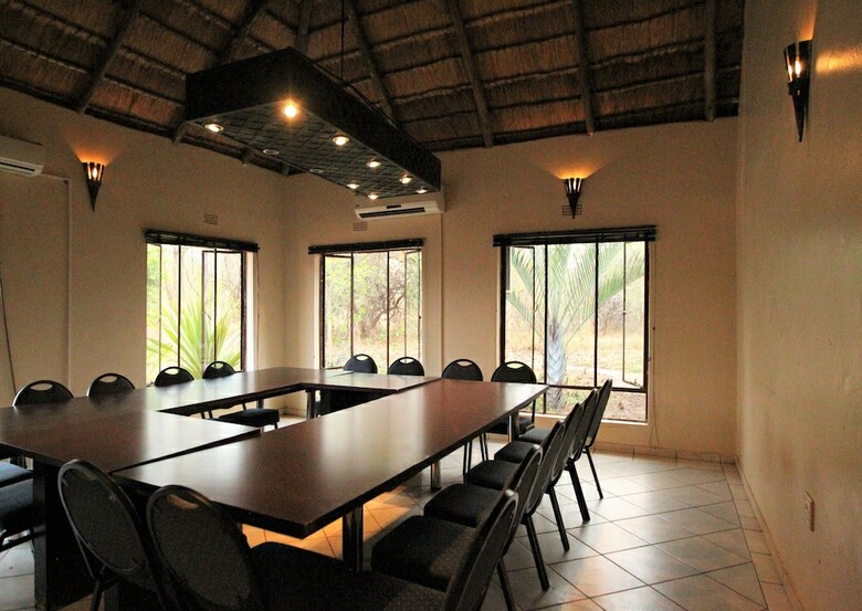 Posada Copacopa Lodge And Conference Centre