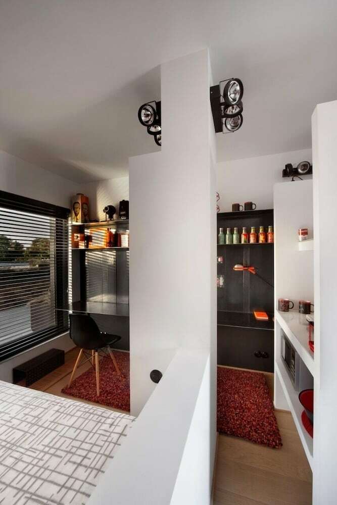 Apartamentos Studios Curie