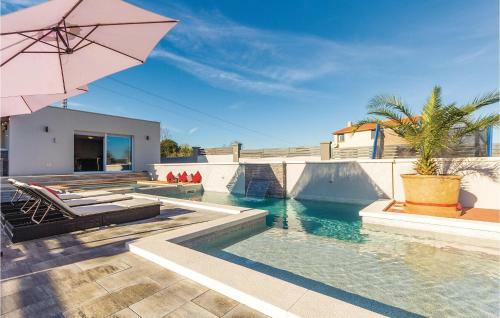 Four-bedroom Holiday Home In Pula