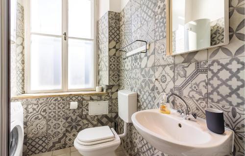 Two-bedroom Apartment In Pula