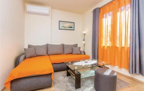 One-bedroom Apartment In Senj