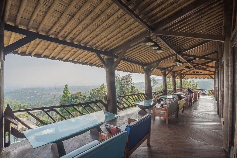 Hotel Reddoorz Resort @ Lembang 2