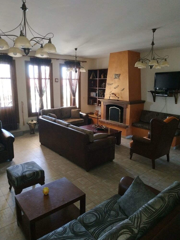 Dolopia Hotel