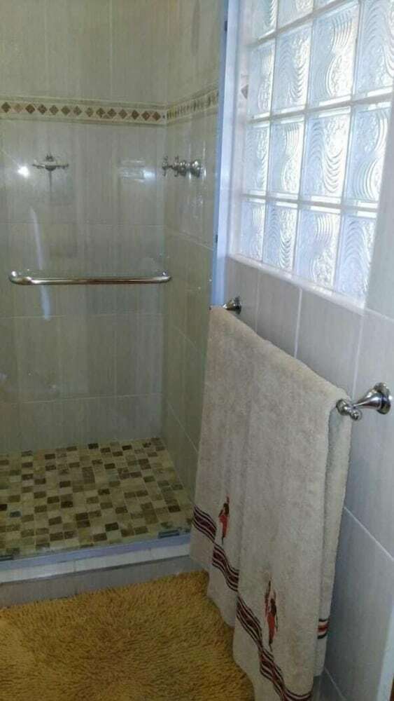 Hotel Lapeng Habo Bantu