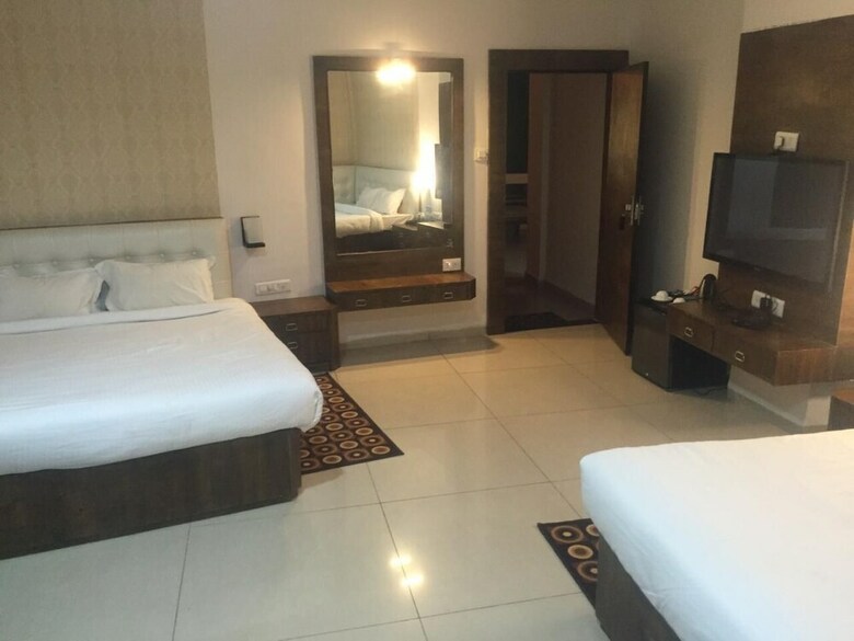Apartamento Touchwood Resort Indore