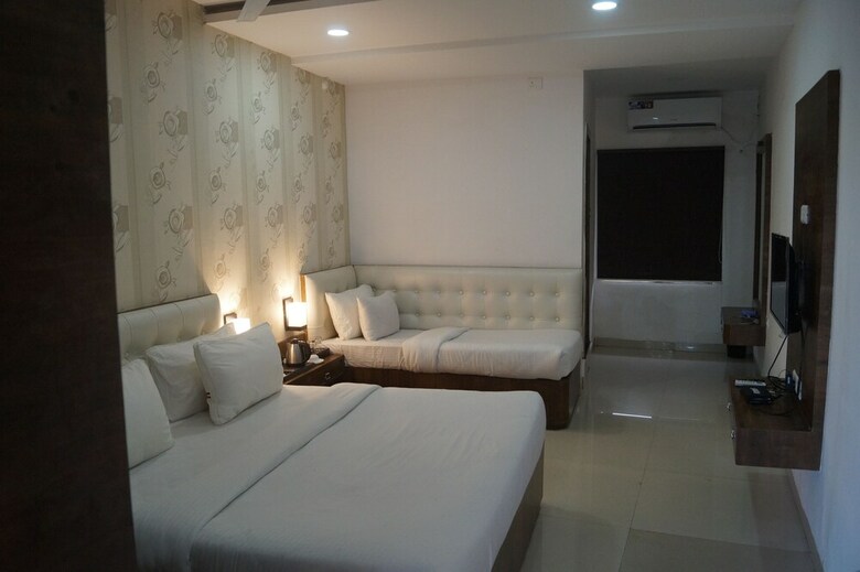Apartamento Touchwood Resort Indore