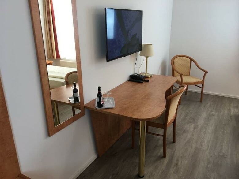 Main Kinzig Hotel Am Limes