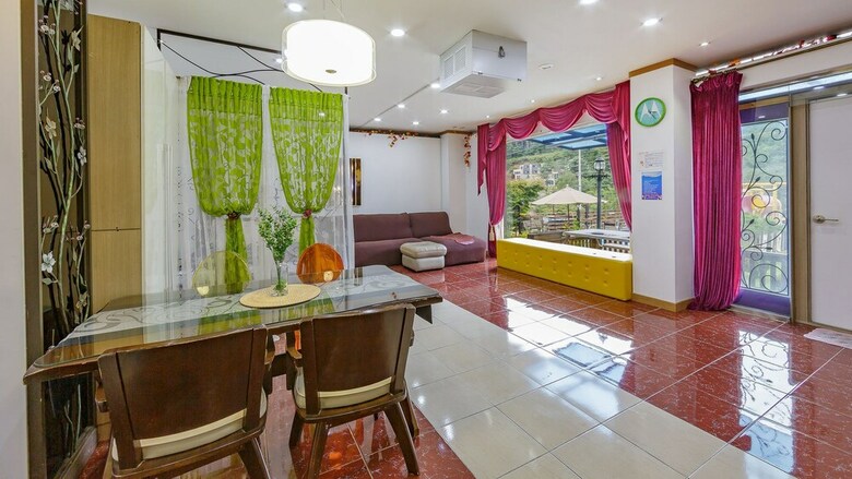 Hill House Pension Gapyeong