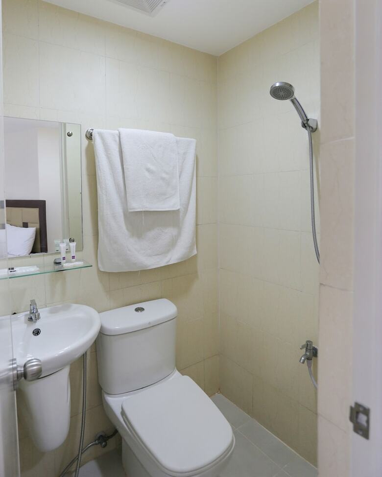 Hotel Oyo 393 Triangle Apartelle