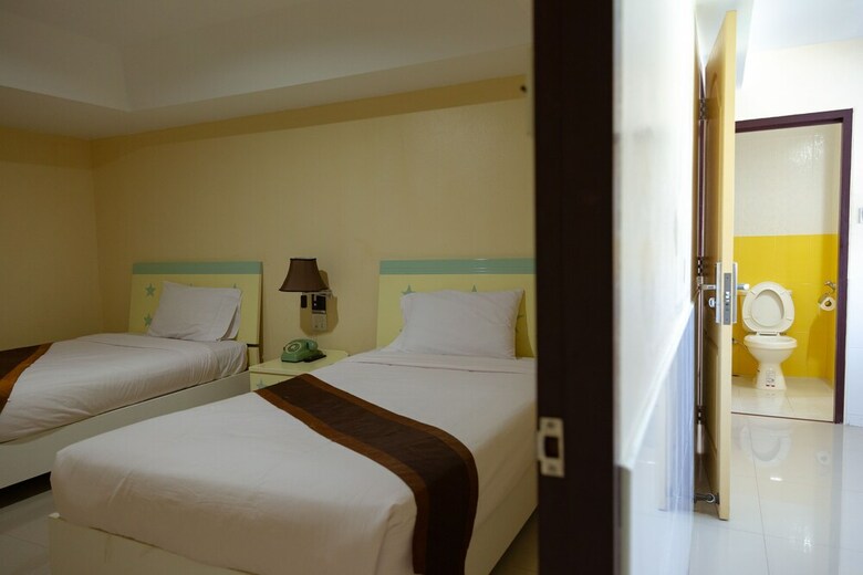 Rimnam Hotel Suk Sawat 70