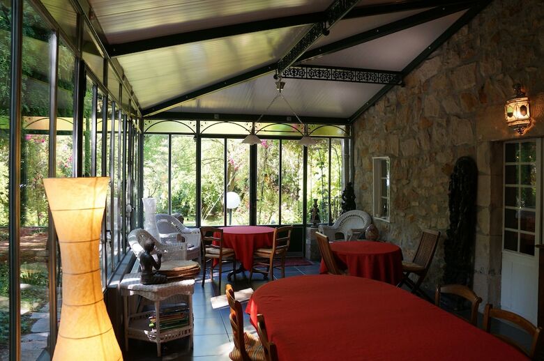 Bed & Breakfast Chambre D'h�tes - La Maison Des Chartreux