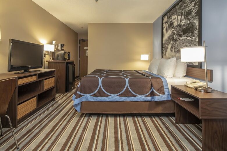 Motel Super 8 By Wyndham Steubenville