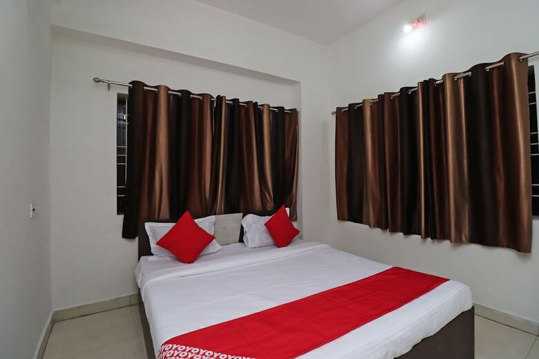 Oyo 42907 Hotel Bhuneshwar