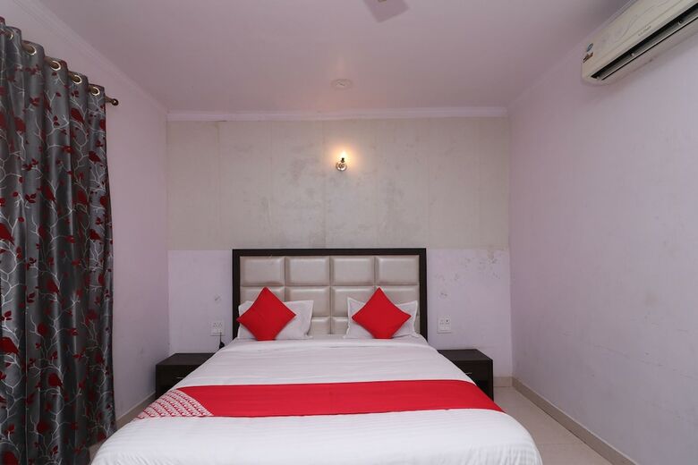 Hotel Oyo 45787 Mangalam Resort