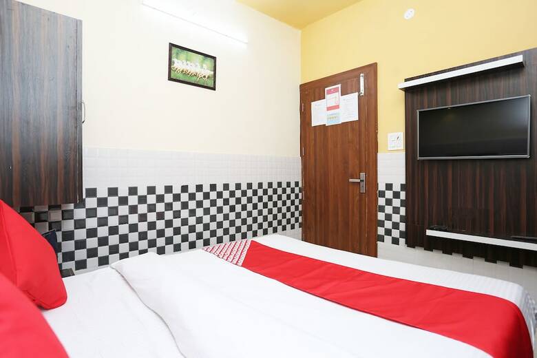 Oyo 30451 Hotel Yaduvanshi