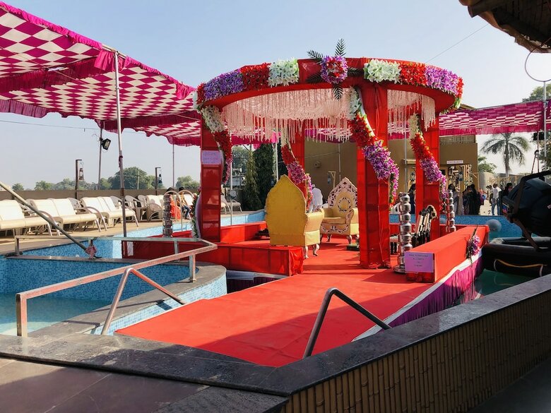 Hotel Natraj & Resort