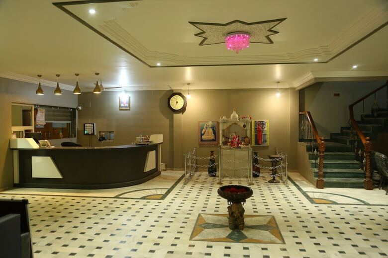 Hotel Natraj & Resort