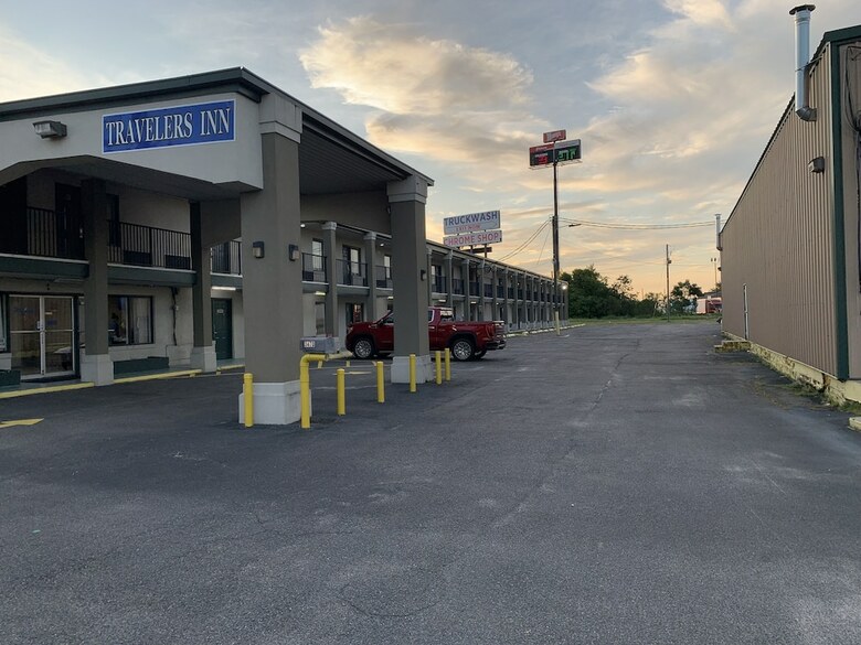 Motel Travelers Inn