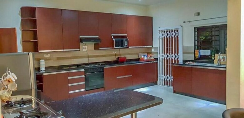 Hotel Makeni Villa