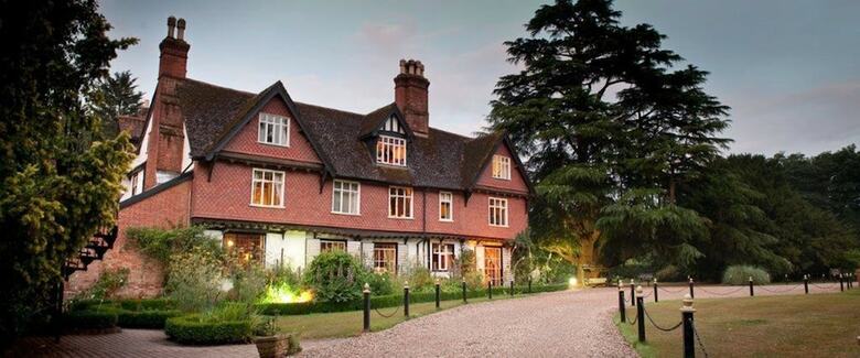 Ravenwood Hall Hotel