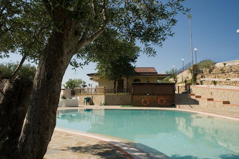 Hotel Alin Village