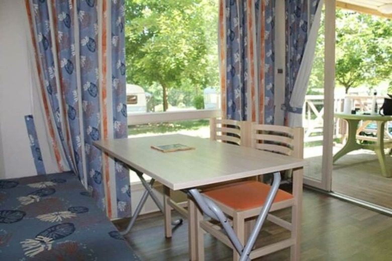 Camping De La Vallee Du Doux