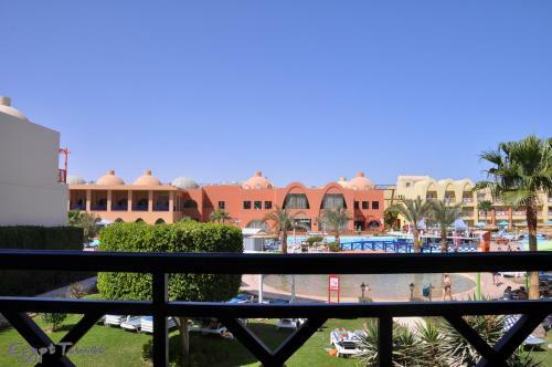 Hotel Titanic Beach