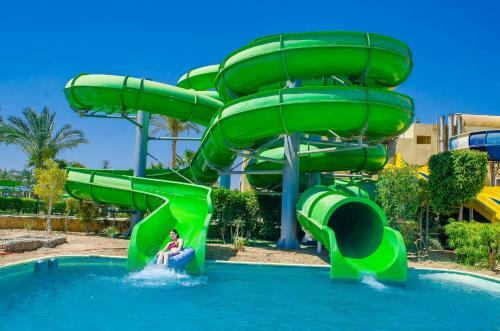 Hotel Titanic Beach