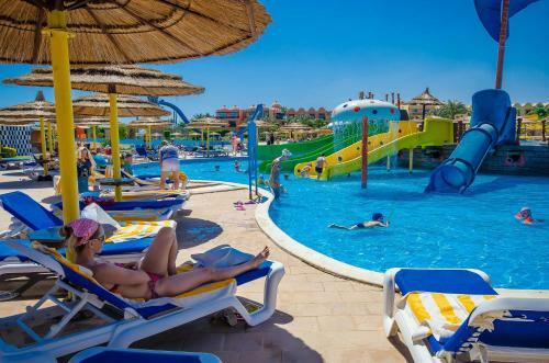 Hotel Titanic Beach