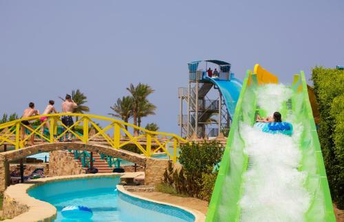 Hotel Titanic Beach