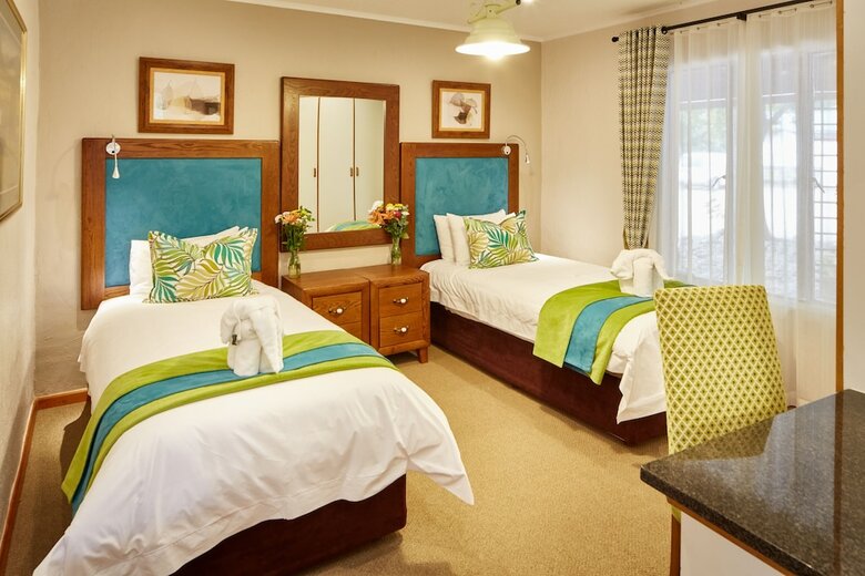Hotel First Group Bushman's Nek