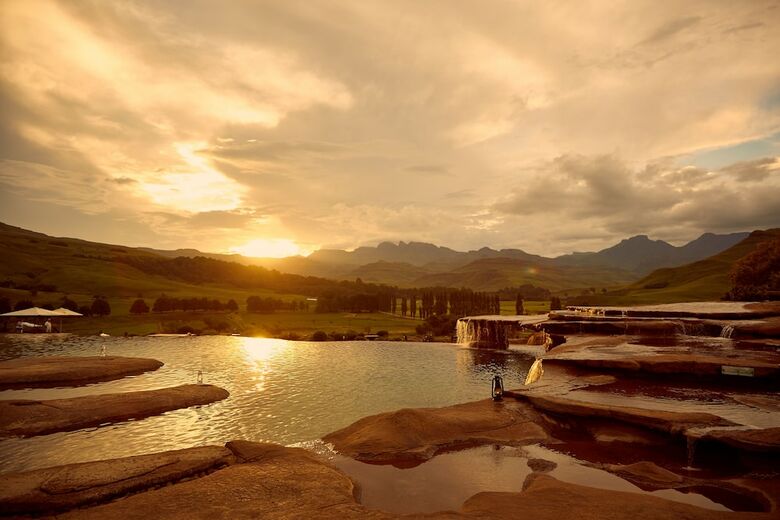 Hotel First Group Bushman's Nek