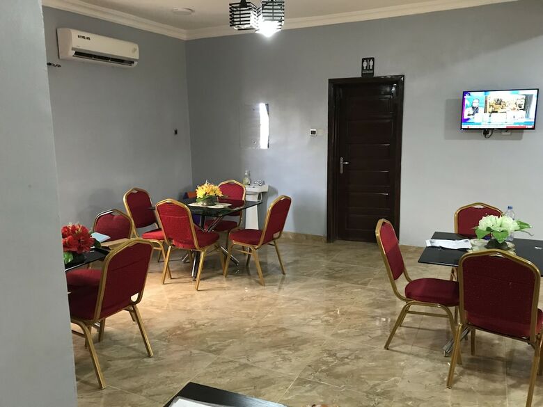 Unifirst Hotel & Suites