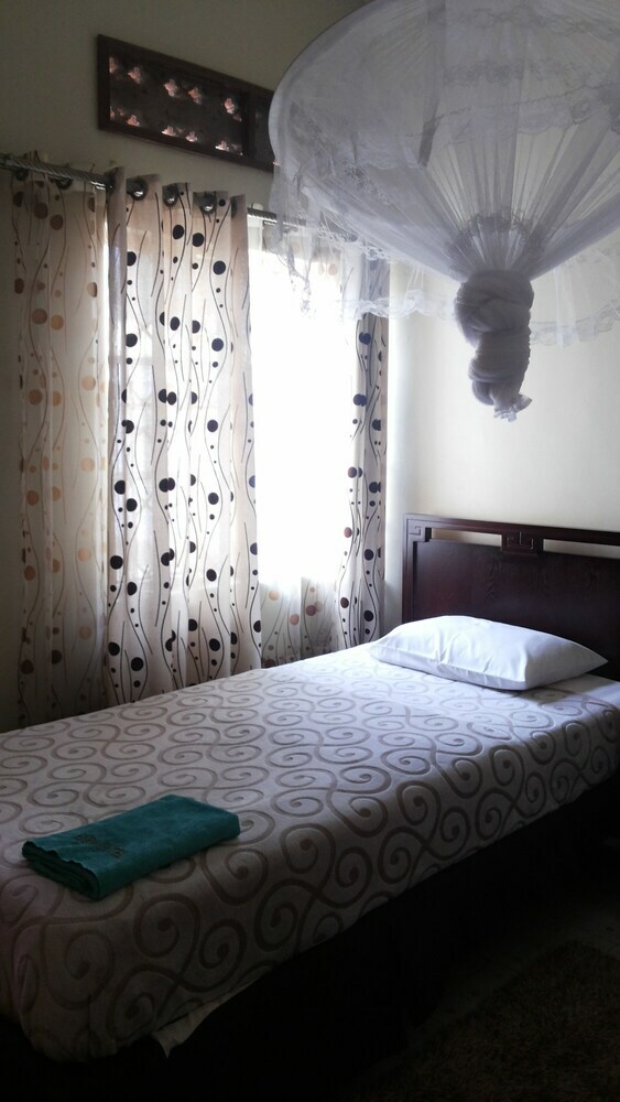 Enro Hotel