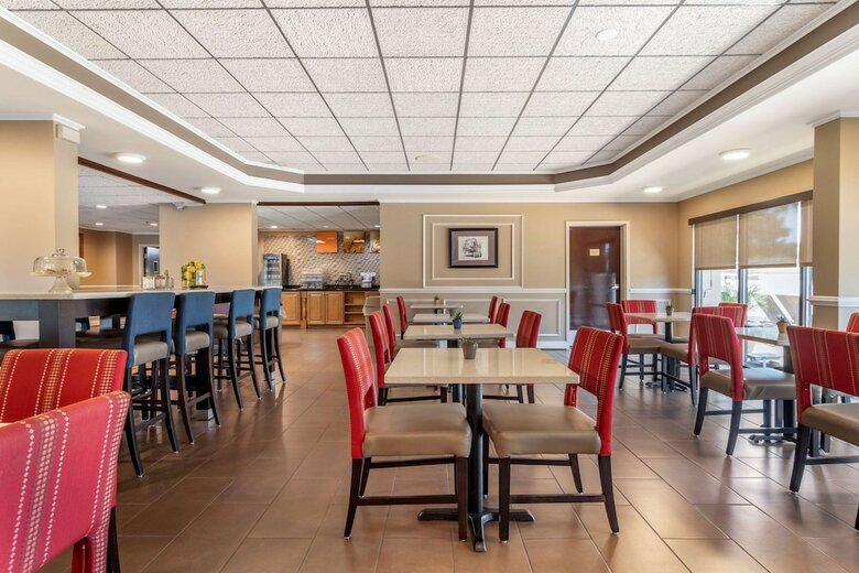 Hotel Comfort Inn And Suites Athens