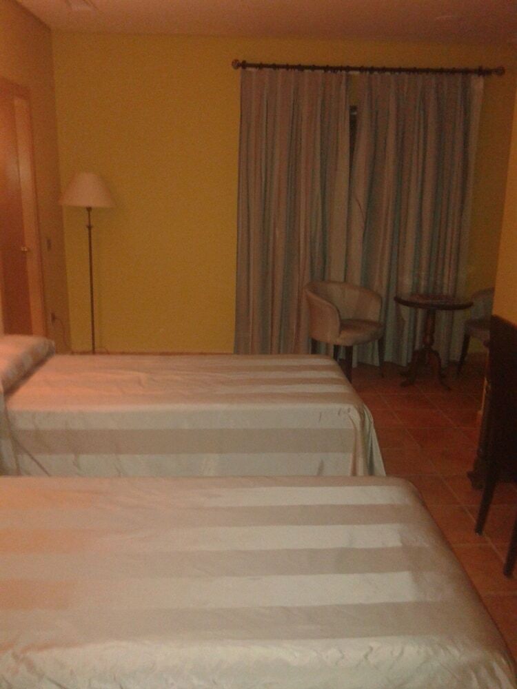 Hostal Hospeder�a Santuario Virgen de La Cabeza