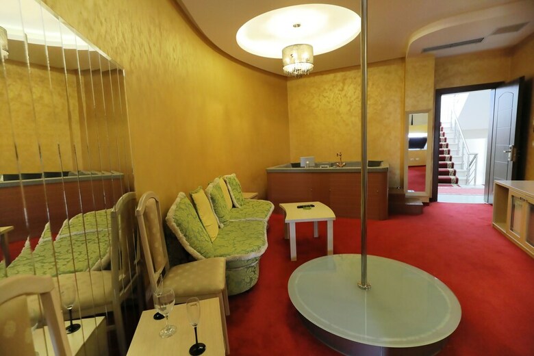 Gjuta Hotel