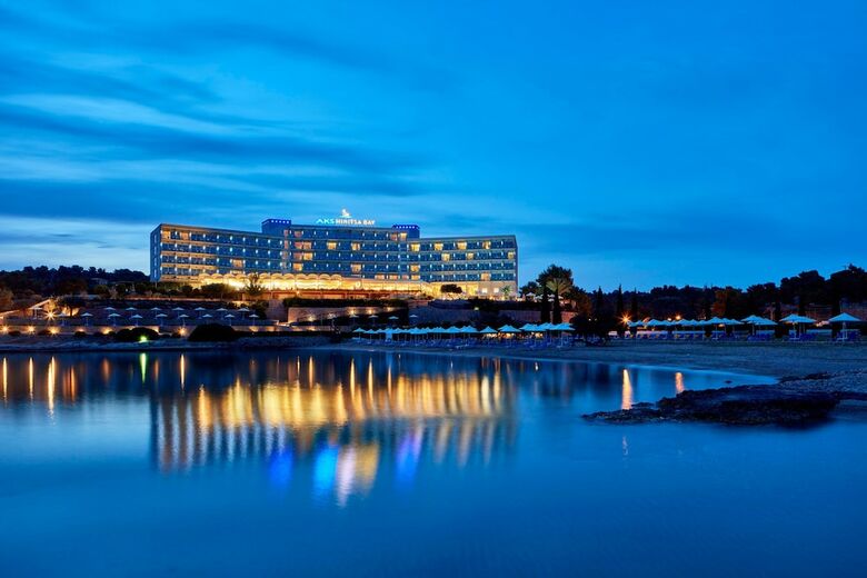 Hotel Aks Hinitsa Bay