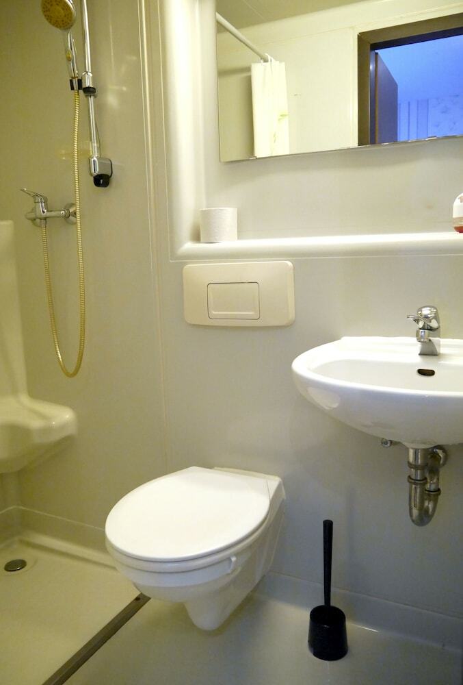 Hotel G�stehaus Zimmer Frei