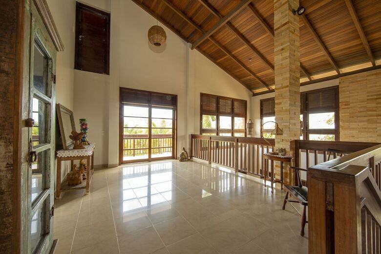 Casa Exclusiva E Rustica Em Jacum�