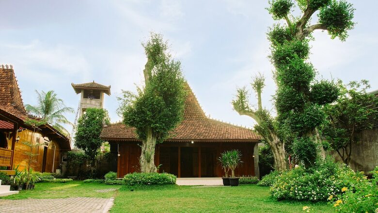 Kampoeng Joglo Boutique Hotel