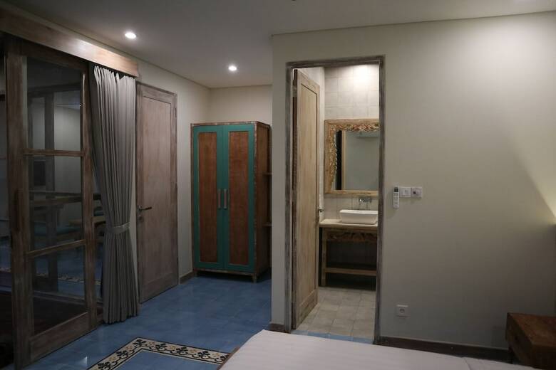 Sari Dana Villas