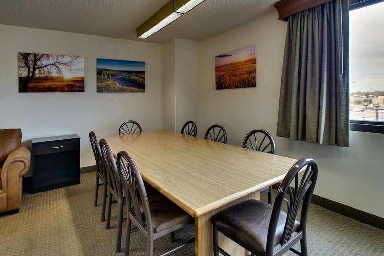 Hotel Everspring Inn & Suites ? Bismarck