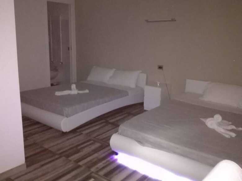 Bed & Breakfast Beb Mezzanotte