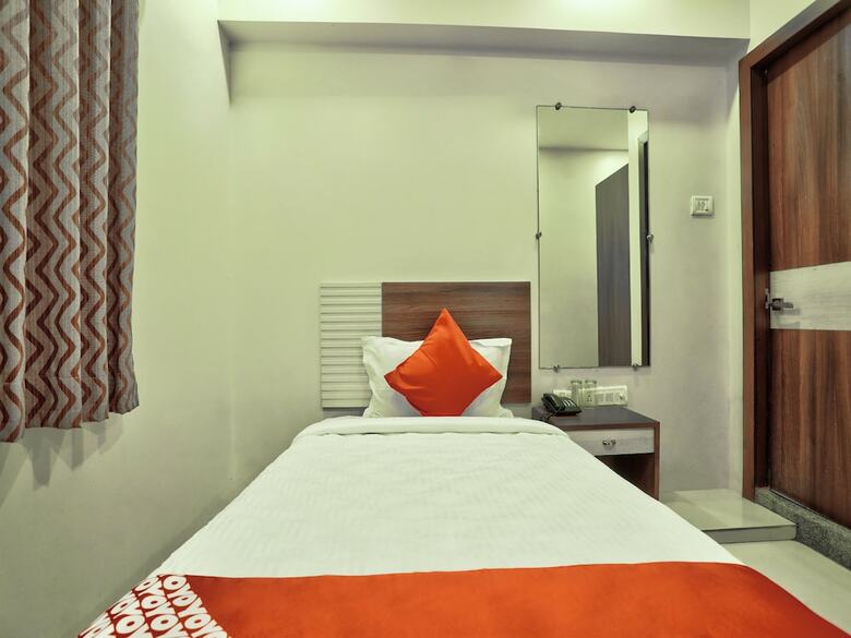 Hotel Oyo 31027 Manvaar